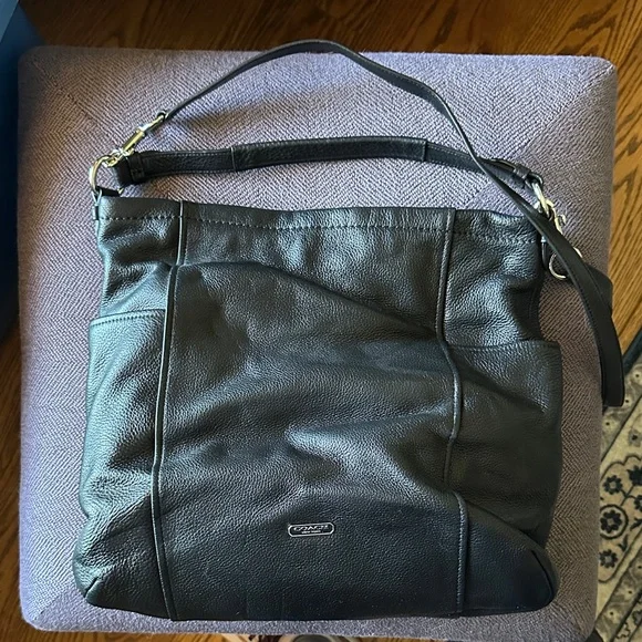 Coach Black Leather Shoulder Bag - Picture 1 of 6